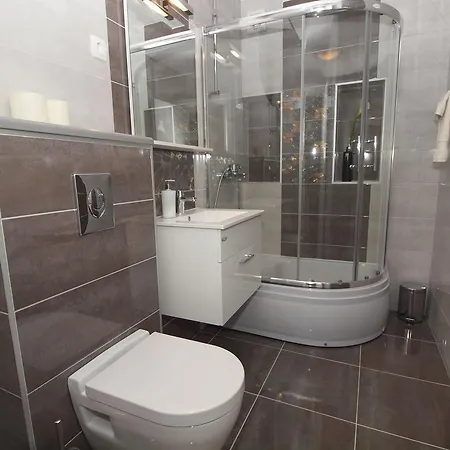Apartament Karlo