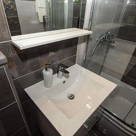 Apartament Karlo *