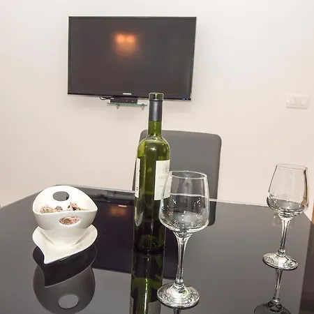 Apartment Karlo Makarska