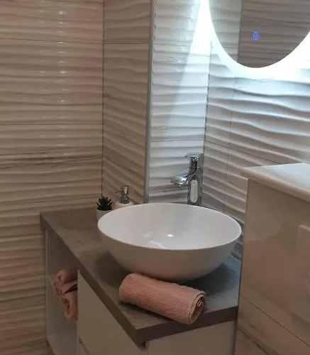 Karlo Μακάρσκα