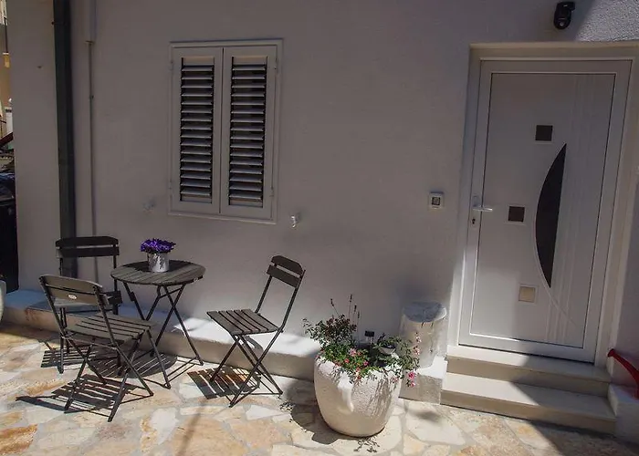 Karlo Διαμέρισμα Μακάρσκα