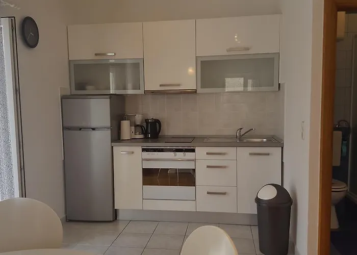 Karlo Μακάρσκα