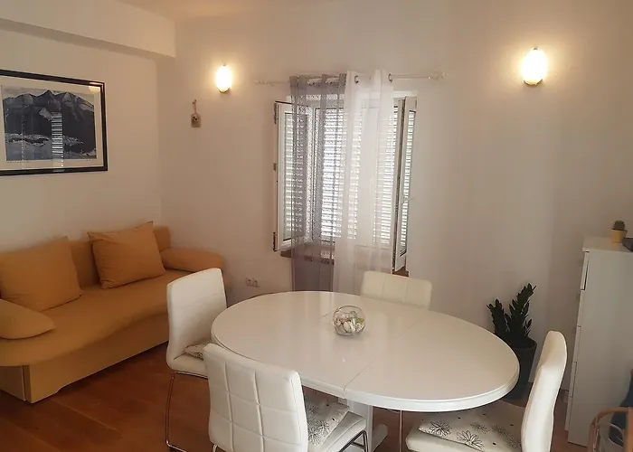 Karlo Διαμέρισμα