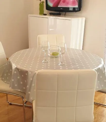 Διαμέρισμα Karlo Μακάρσκα