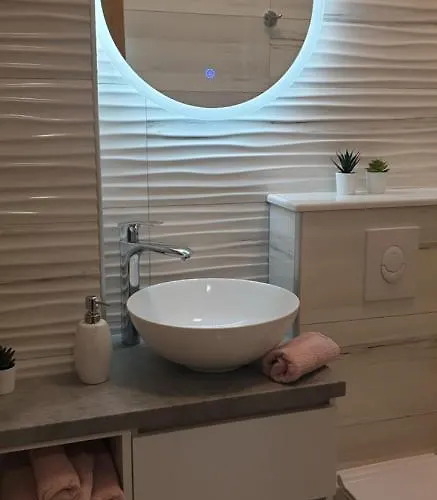 公寓 Karlo 马卡尔斯卡