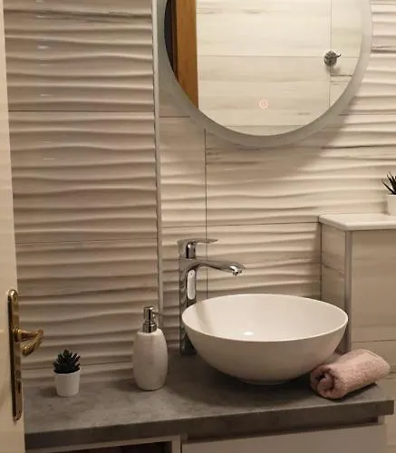 Karlo 公寓 马卡尔斯卡