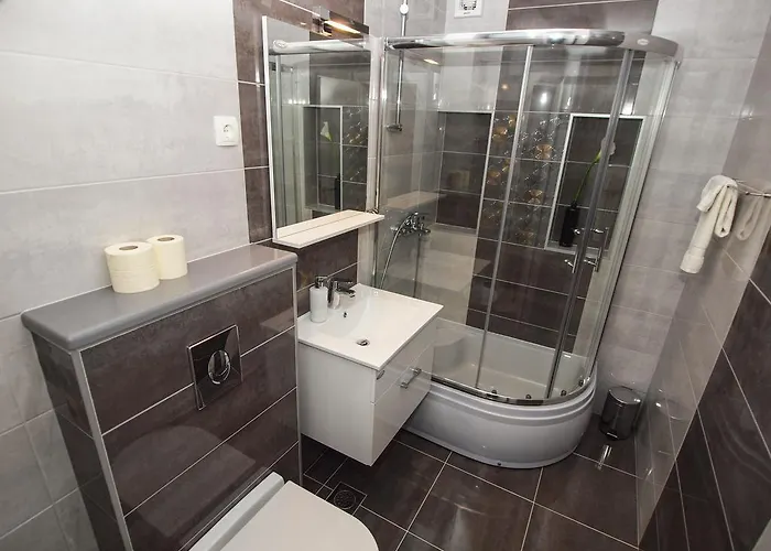 Karlo 马卡尔斯卡