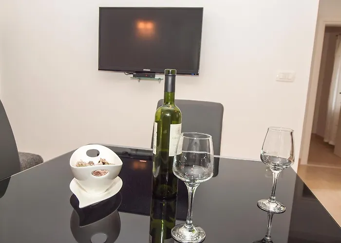 公寓 Karlo 马卡尔斯卡